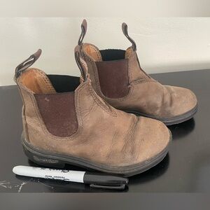 Blundstone Distressed Brown Leather Boots